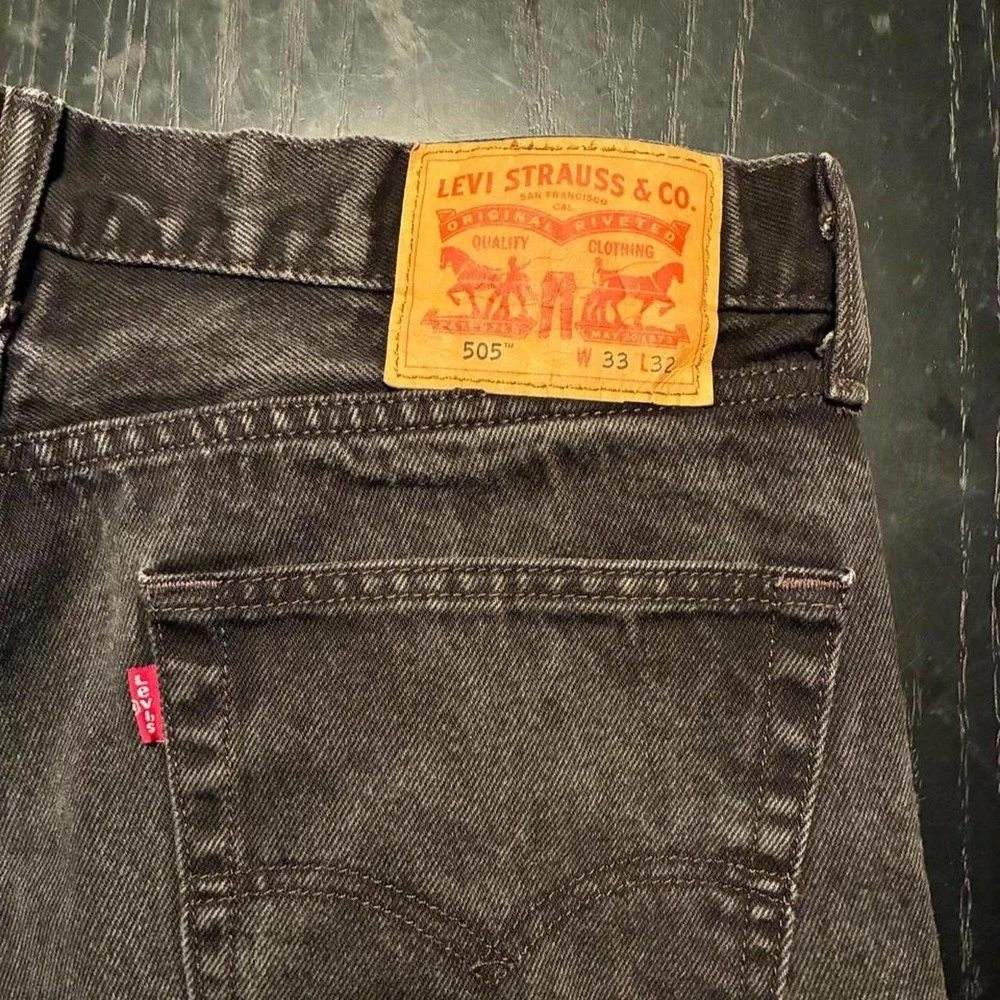 Levis 505 Regular Fit Black Faded Wash Denim Jeans Mens 33x32 00505-0260